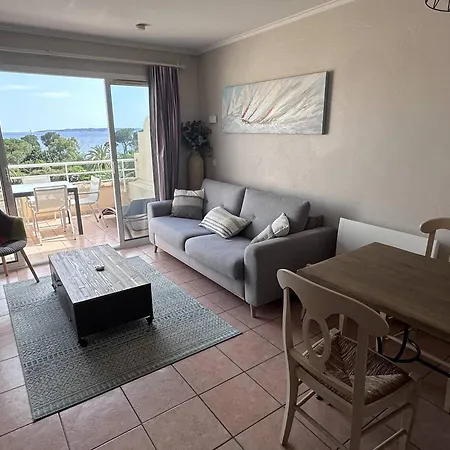 T2 Avec Terrasse Et Parking A Deux Pas De La Aux Issambres - Fr-1-768-122 شقة