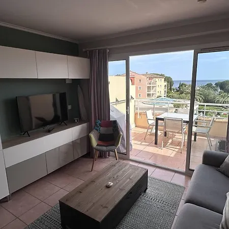 شقة T2 Avec Terrasse Et Parking A Deux Pas De La Aux Issambres - Fr-1-768-122