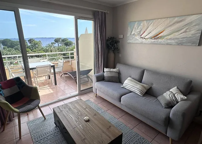 شقة T2 Avec Terrasse Et Parking A Deux Pas De La Aux Issambres - Fr-1-768-122